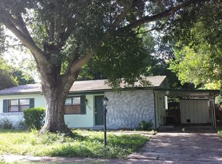 2101 W Astor Pl, Citrus Springs, FL 34434