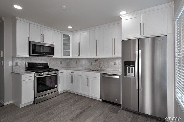 1st image of 39 Village Plaza Dr #9