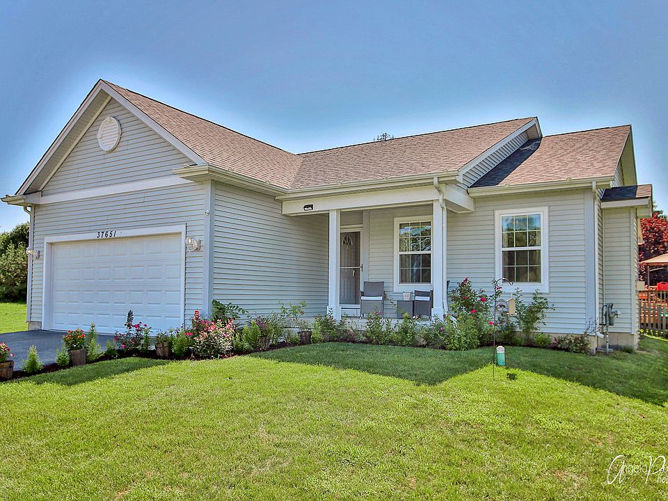 1st image of 37651 N Amber Way
