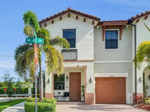 10380 NW 88th Ter, Doral, FL 33178