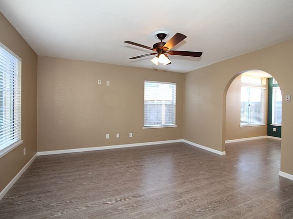 3rd image of 9469 Tuscany Cir