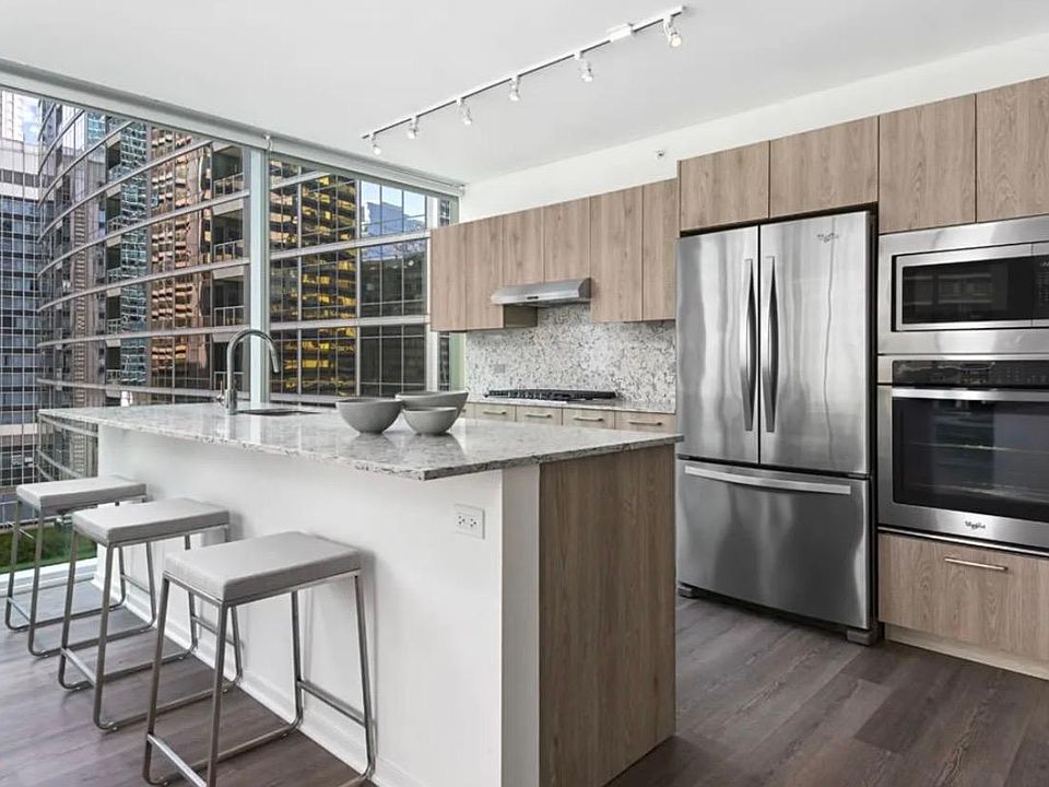 1st image of 850 N Dewitt Pl APT 17A