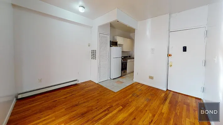 Rented by Bond New York | media 16