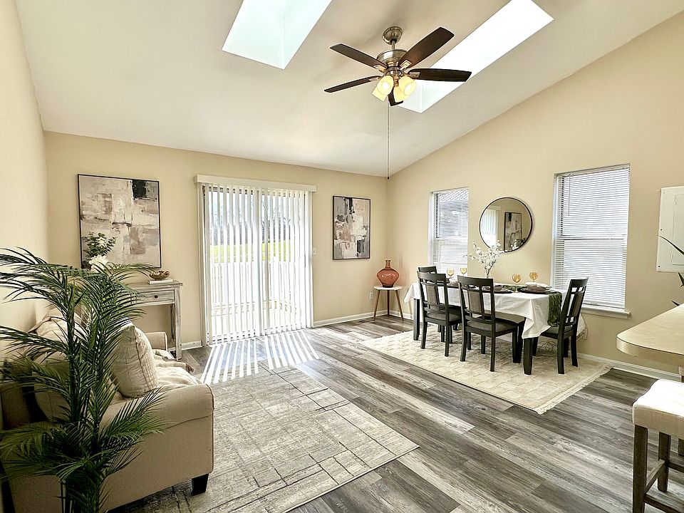 1st image of 4403 Sophias Way