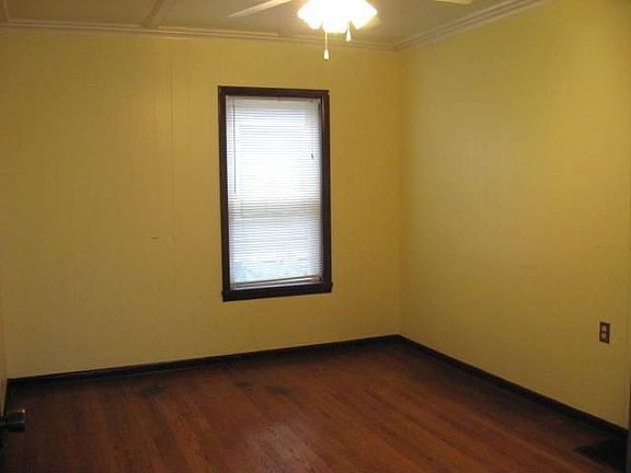 5th image of 806 Franklin St