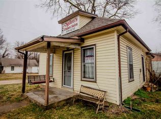 104 S Walnut St, Ogden, KS 66517