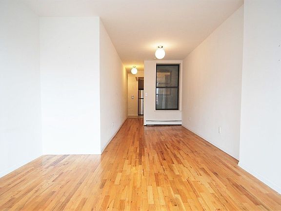 2nd image of 310 W 112th St #B3