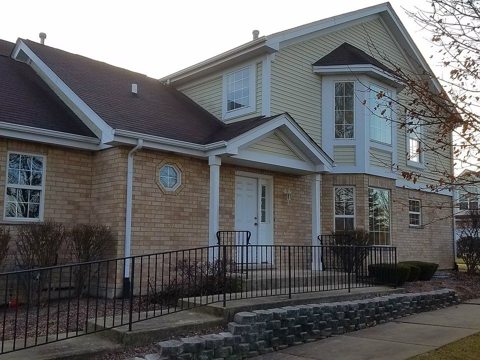 1st image of 16170 Hillcrest Cir