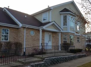16170 Hillcrest Cir, Orland Park, IL 60467