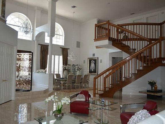 5th image of 6417 E Maclaurin Dr