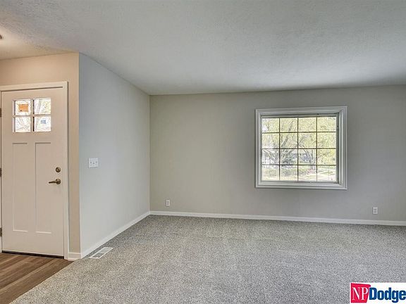 5th image of 9125 Pauline St
