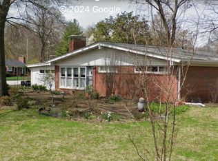 411 Tanglewood Dr, Saint Louis, MO 63124
