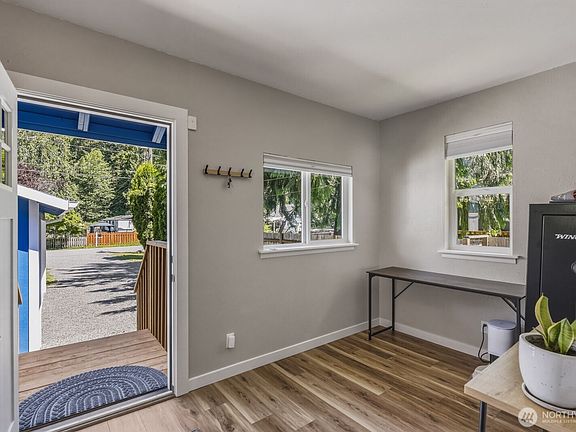 3rd image of 21108 119th Street NE