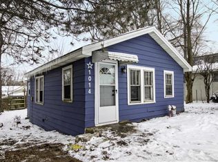 1014 Grant Pl, Wauconda, IL