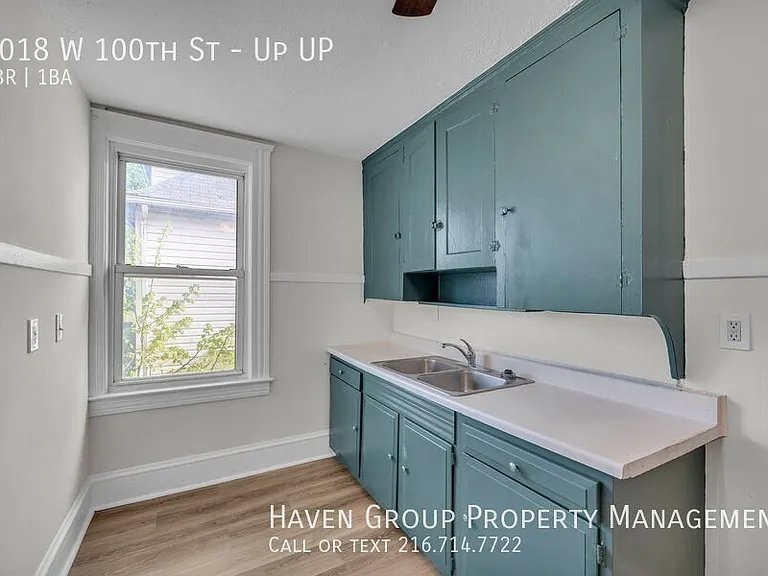 2018 W 100th St #UP UP — Photo 10