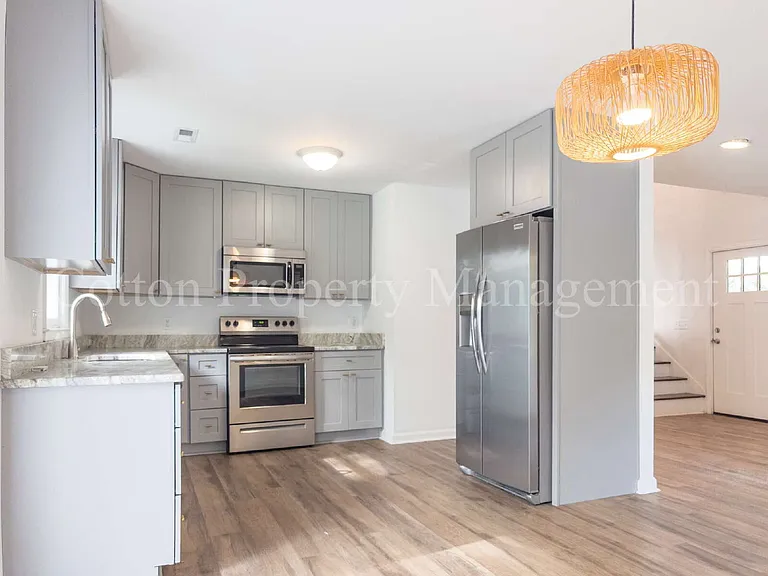 824 Haymarket Ln — Photo 13