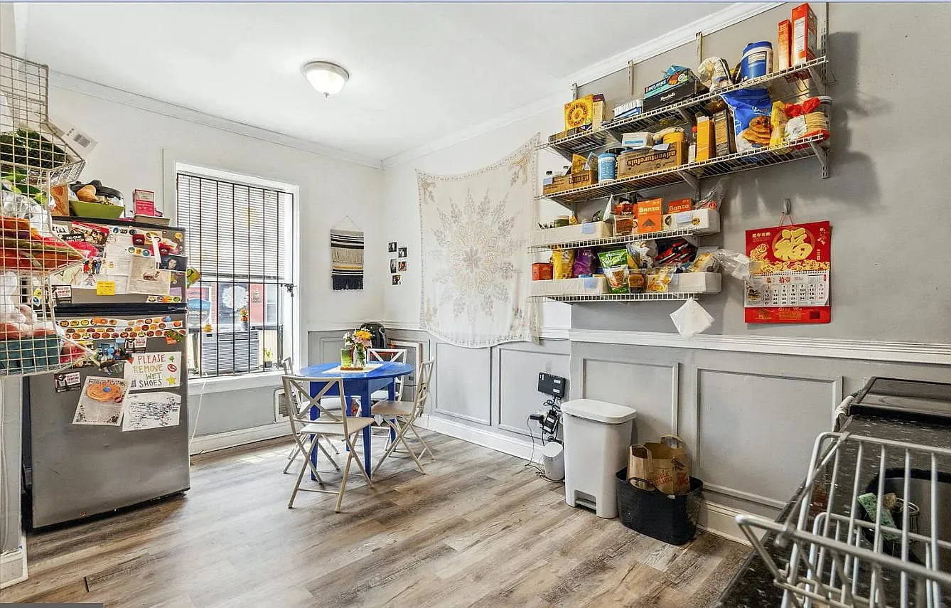 5 bed, 1344 sqft, $520 — Photo 1