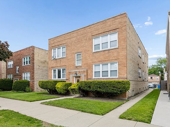 2nd image of 2626 W Balmoral Ave #201