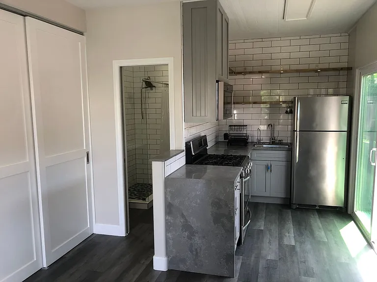 819 S Tremont St — Photo 3