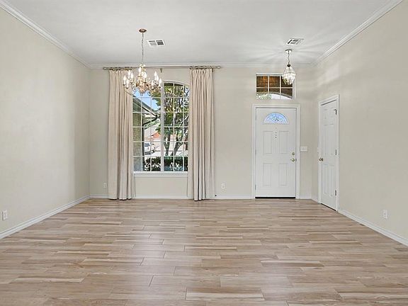 4th image of 4104 Ainsley Ct