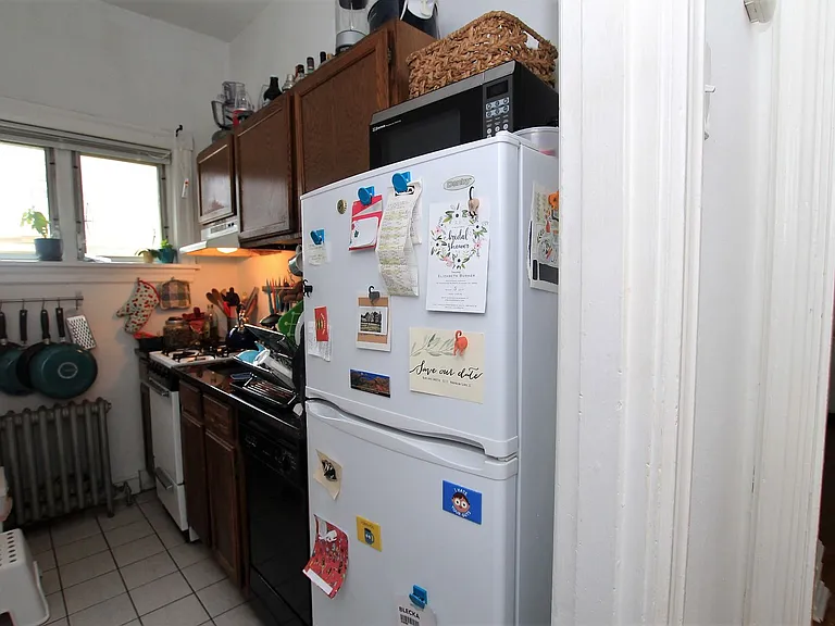 3718 Spring Garden St #2R — Photo 1