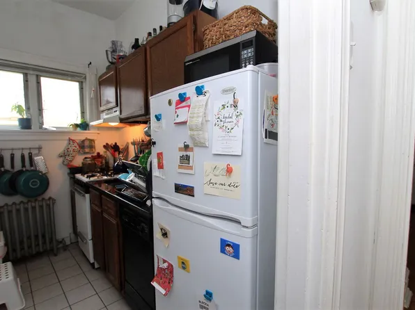 3718 Spring Garden St #2R, Philadelphia, PA 19104