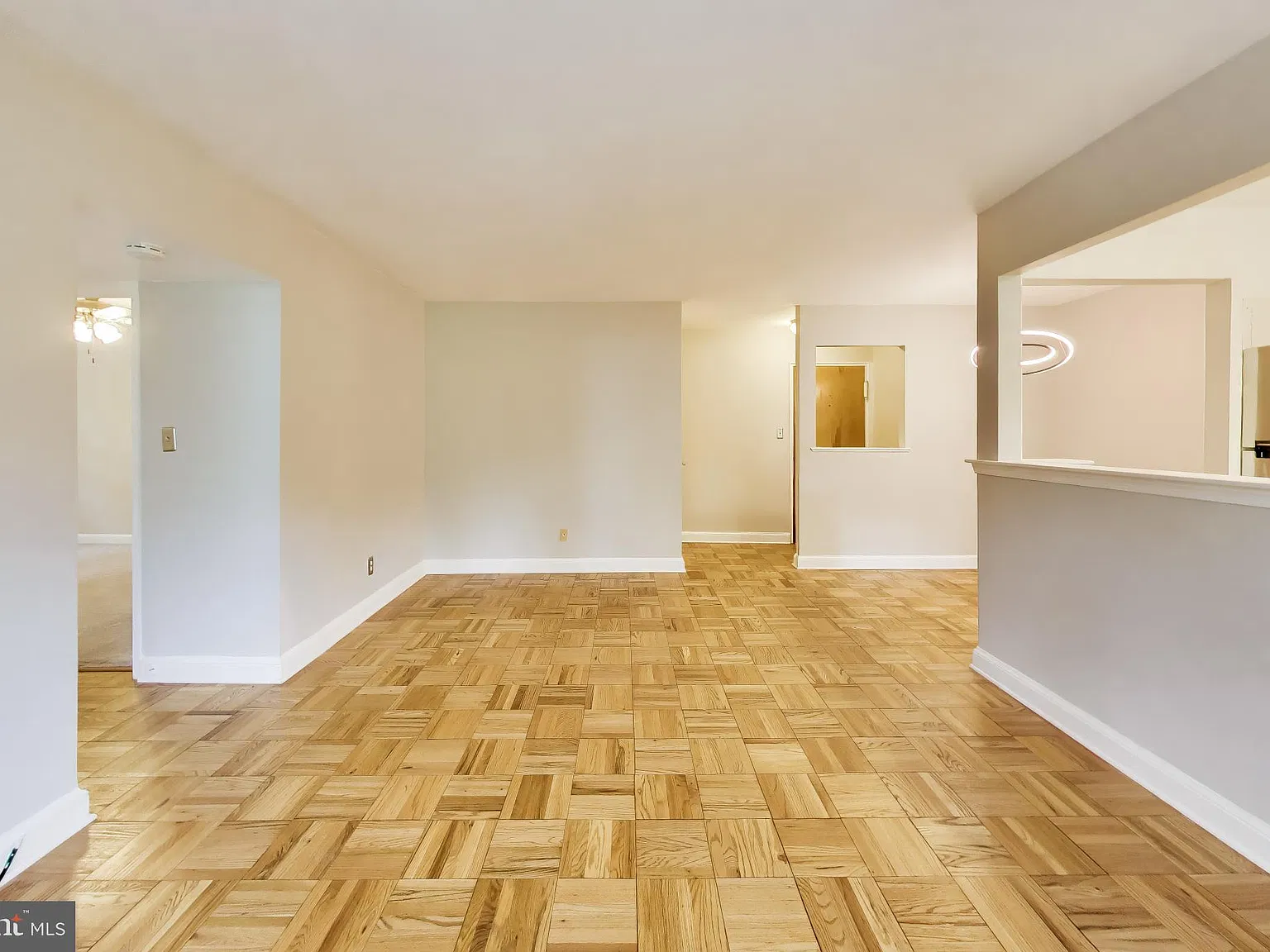 2 bed, 1.0 bath, 783 sqft, $2,100 — Photo 1