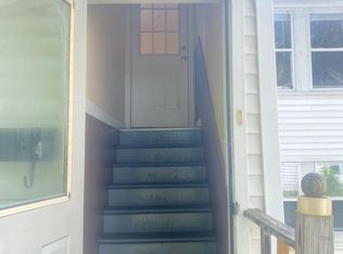 4 Hill St #4, Littleton, NH 03561