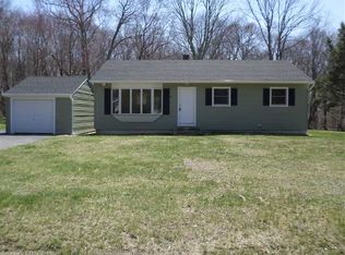 31 Hale Haven Ct, Uncasville, CT 06382