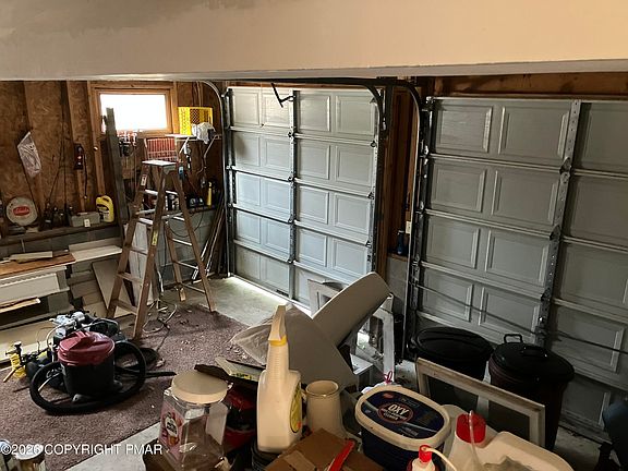 5th image of 182 Mountain Rd