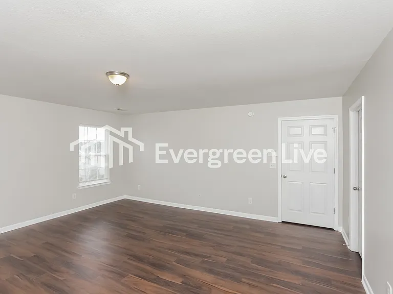 142 Cattle Baron Ln — Photo 9