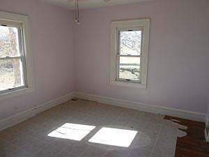 3rd image of 3504 Lilac Ave NW