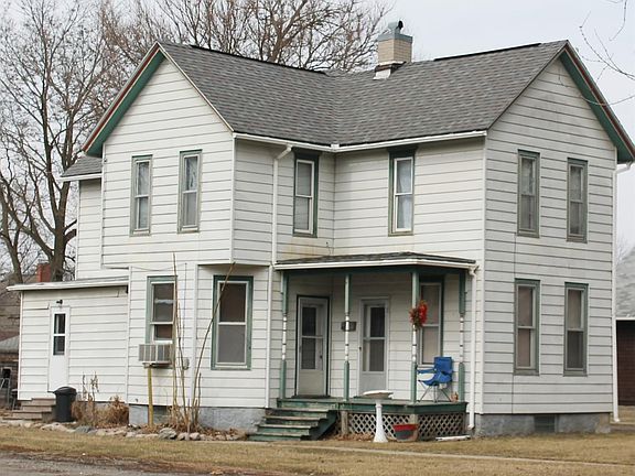 2nd image of 915 East St