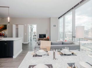 1005 N Clark St #602, Chicago, IL 60610