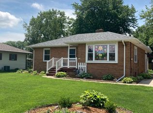 231 E College St, Kewanee, IL 61443