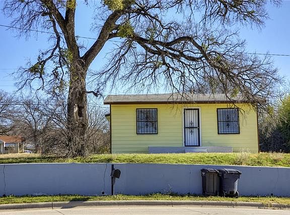 2nd image of 3024 Gould Ave