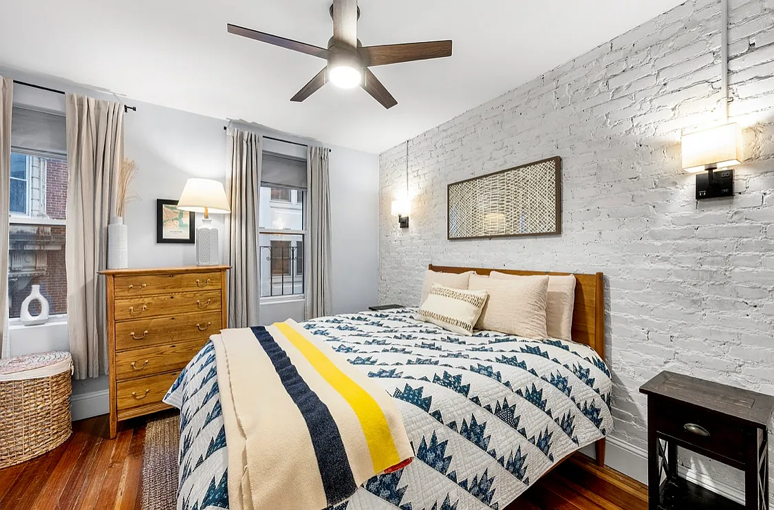 2 bed, 606 sqft, $3,700 — Photo 3