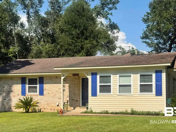 10376 Longview Dr, Foley, AL 36535