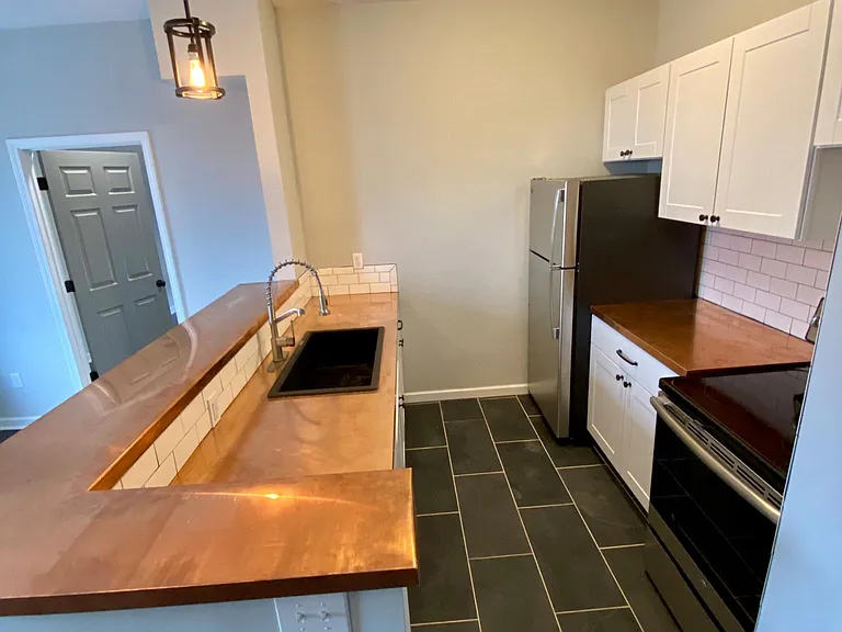 805 Main St #3 — Photo 1