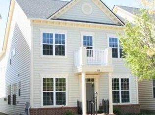 111 Winter Walk Dr, Gaithersburg, MD 20878