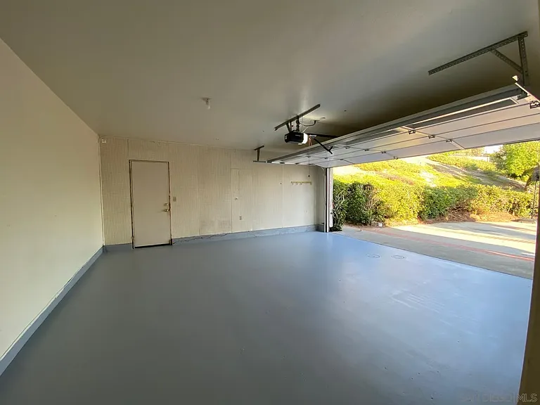12592 Heatherfield Ln — Photo 6