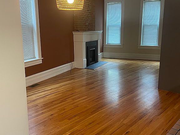 3rd image of 2429 Glenarm Pl