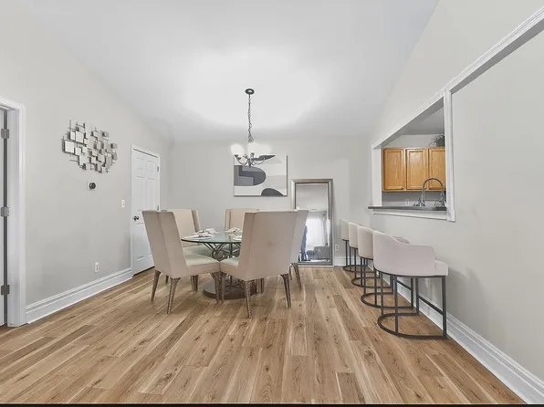 52323 Heatherstone Ave, Macomb, MI 48042