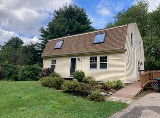 23 High St, Stratham, NH 03885