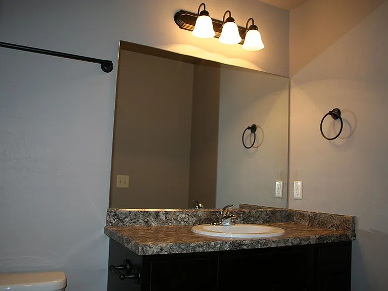 2282 Gallatin Green — Photo 4