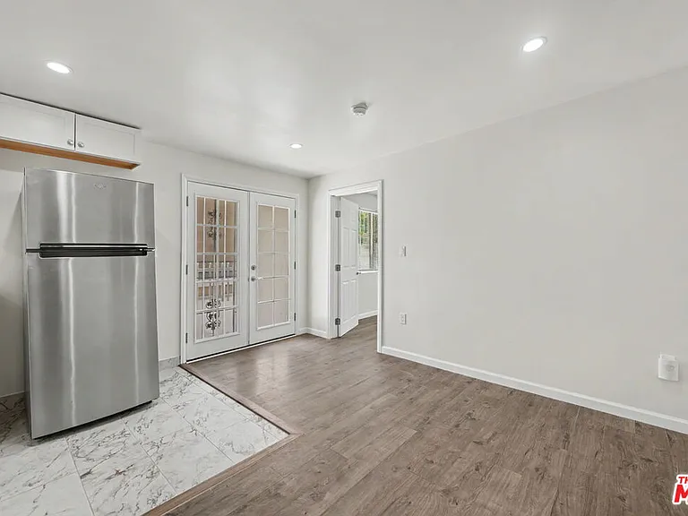 2153 Glendon Ave — Photo 7