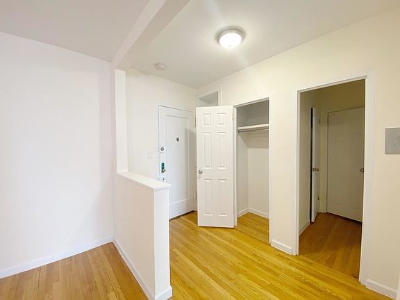 4th image of 340 E 63rd St APT 5D