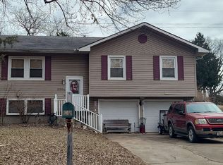 2204 Swisher Dr, Clinton, MO 64735