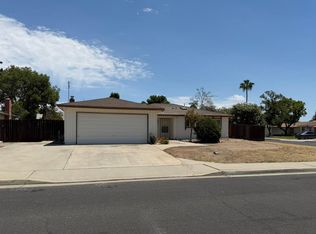 3337 Stanford Ave, Clovis, CA 93611