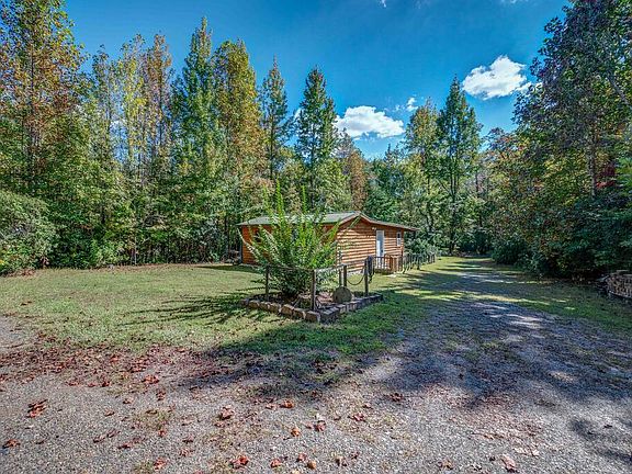 2nd image of 457 Johnson Cove Rd